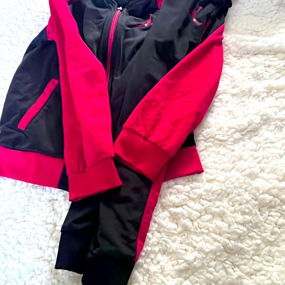 Jordan 2 piece set size 6